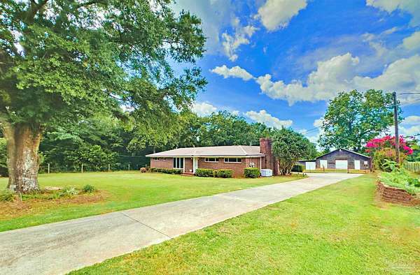 3.1 Acres of Residential Land with Home for Sale in Jay, Florida