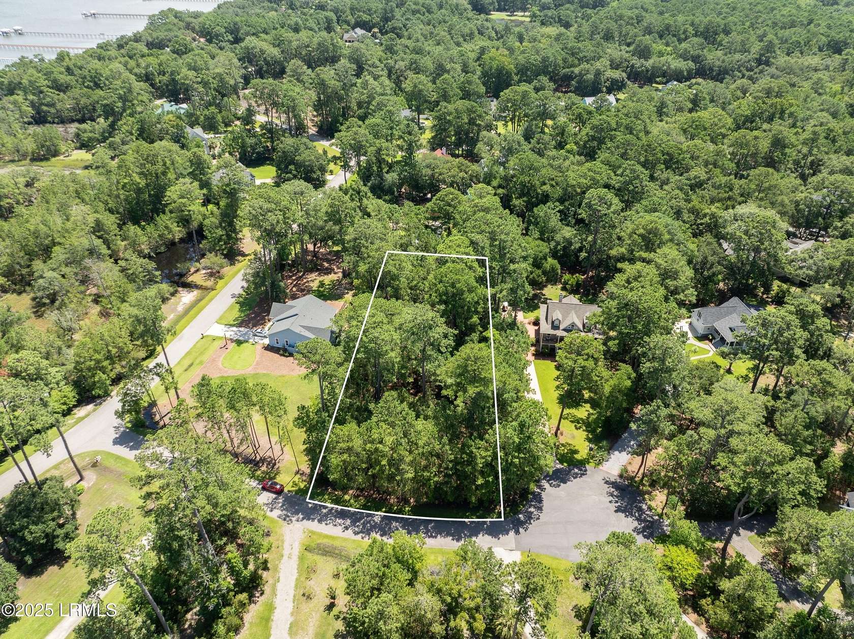 0.75 Acres of Residential Land for Sale in Beaufort, South Carolina