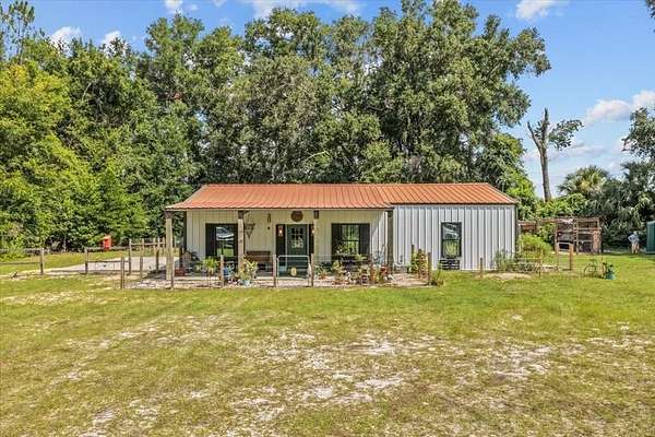 10 Acres of Land with Home for Sale in Trenton, Florida