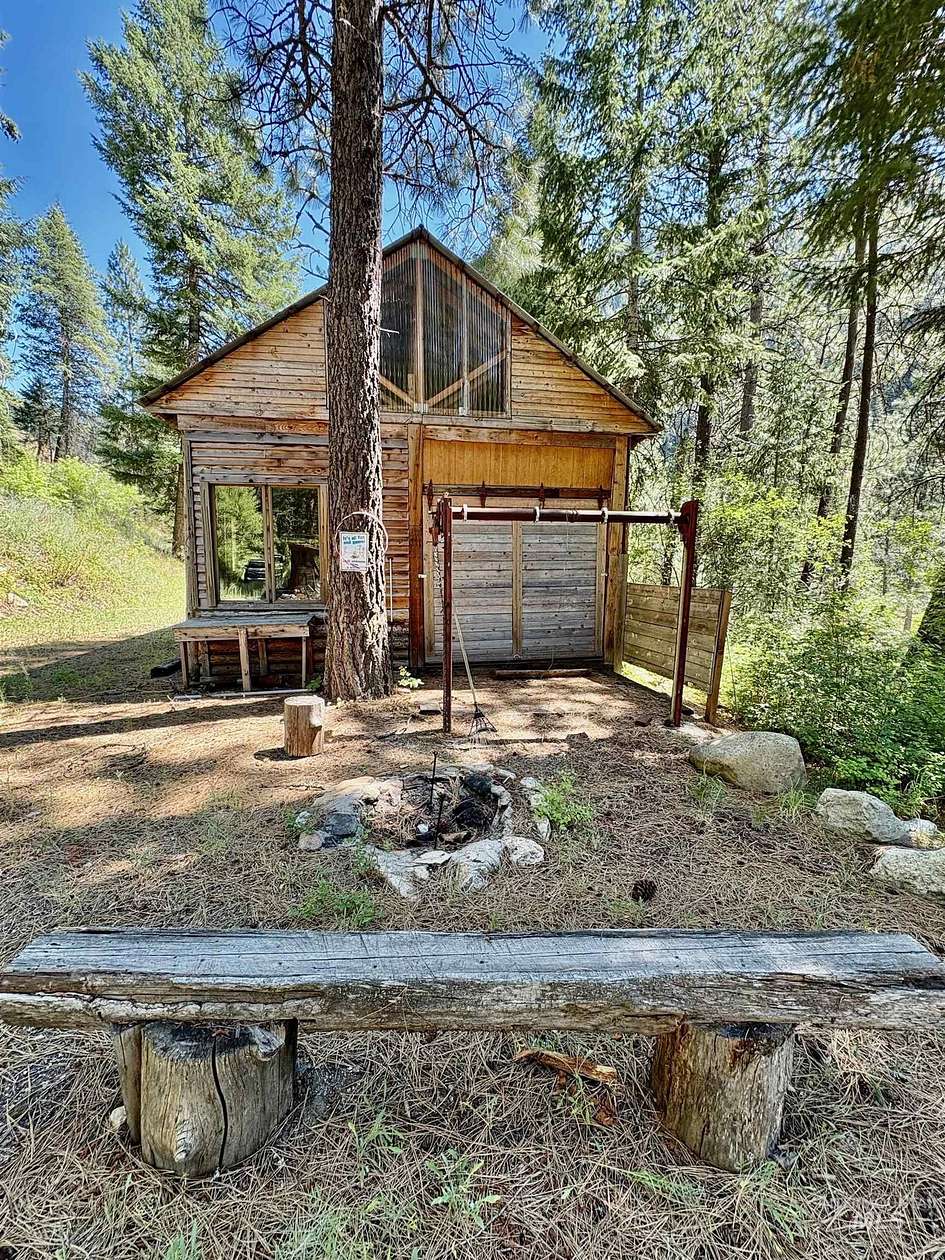 1.1 Acres of Land for Sale in Riggins, Idaho