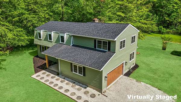 5.15 Acres of Residential Land with Home for Sale in Medina, Ohio