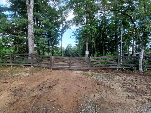 4.12 Acres of Residential Land for Sale in Jamestown, Tennessee