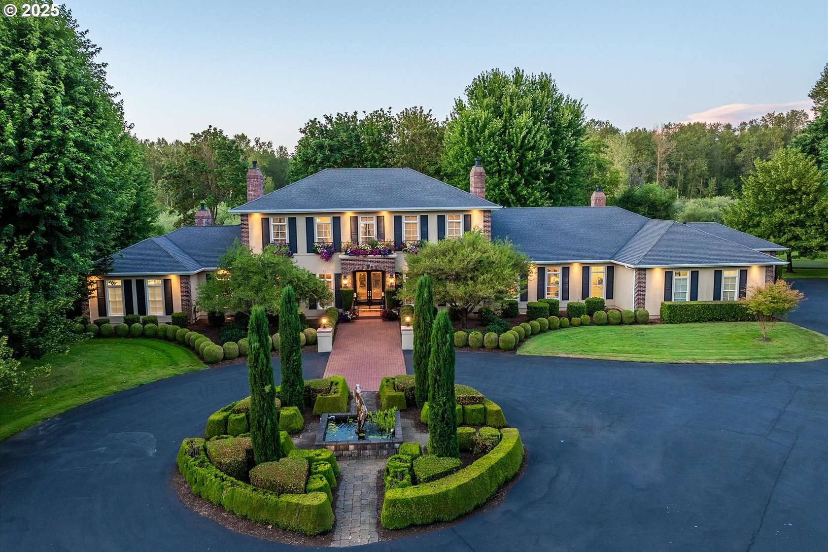 8.75 Acres of Residential Land with Home for Sale in Albany, Oregon