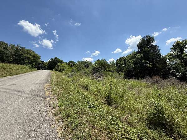 3 Acres of Residential Land for Sale in Columbia, Tennessee