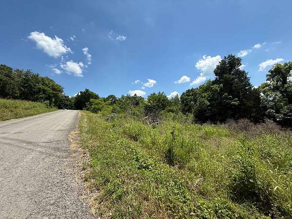 3 Acres of Residential Land for Sale in Columbia, Tennessee