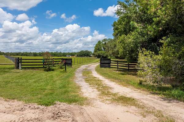 29 2 Acres of Land with Home for - Groveland Fl 145102613