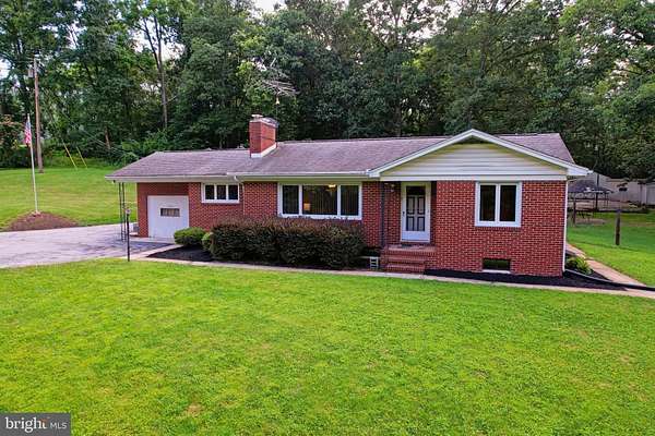 5 Acres of Land with Home for Sale in Emmitsburg, Maryland