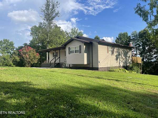 2 Acres of Residential Land with Home for Sale in Tazewell, Tennessee