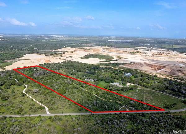 10 Acres of Land for Sale in New Braunfels, Texas