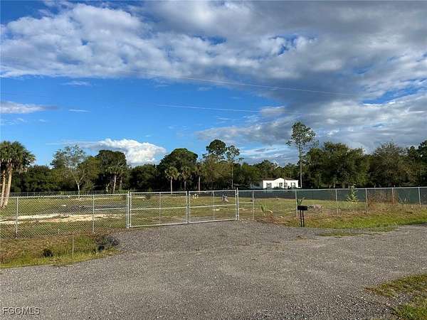1.25 Acres of Residential Land for Sale in Clewiston, Florida