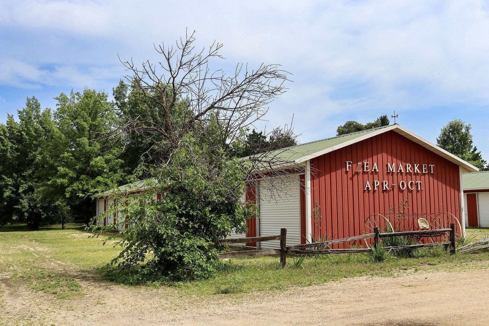 7 Acres of Commercial Land for Sale in Fulton, Illinois