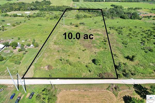 10 Acres of Residential Land for Sale in Sedalia, Missouri