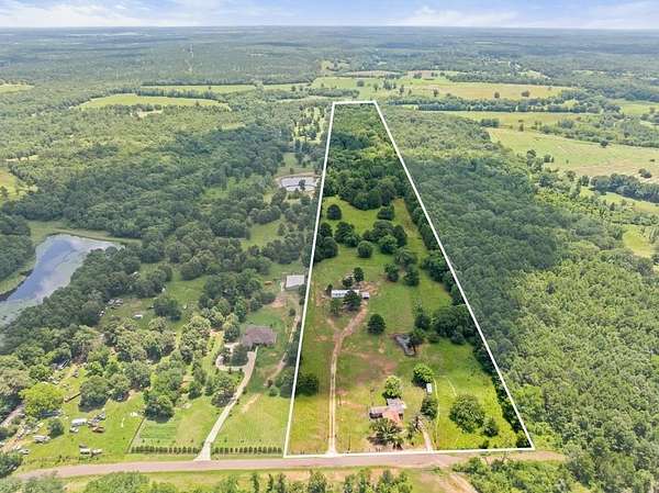 30 Acres of Recreational Land & Farm for Sale in Tyler, Texas