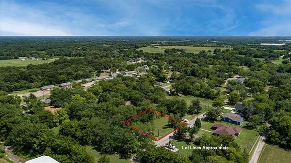 0.33 Acres of Residential Land for Sale in Commerce, Texas