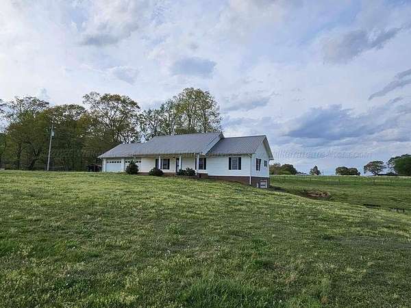 10 Acres of Land with Home for Sale in Jasper, Alabama