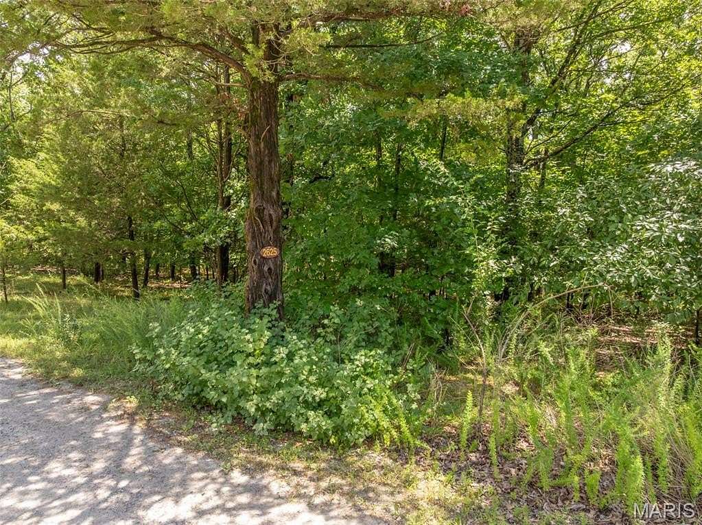 1.75 Acres of Residential Land for Sale in Innsbrook, Missouri