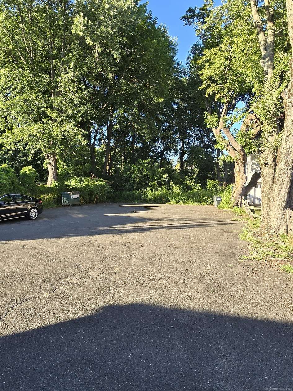 0.36 Acres of Commercial Land for Sale in Danbury, Connecticut