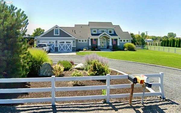 2.42 Acres of Residential Land with Home for Sale in Hermiston, Oregon