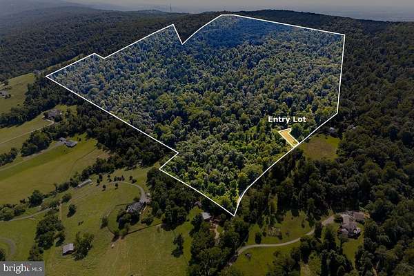167 Acres of Land for Sale in Round Hill, Virginia