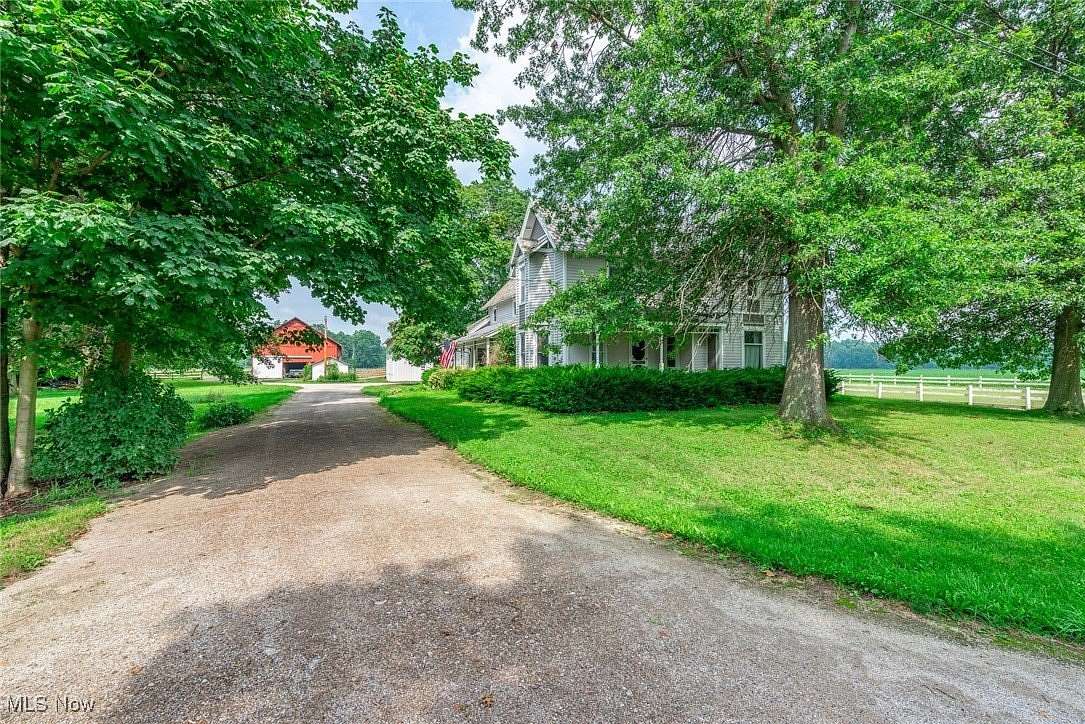 14.7 Acres of Land with Home for Sale in Burbank, Ohio