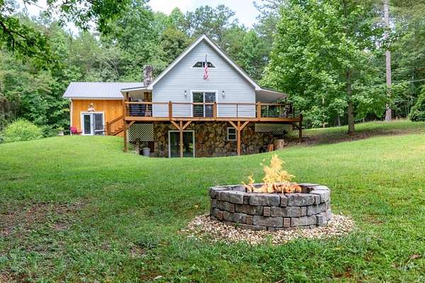 2.9 Acres of Residential Land with Home for Sale in Blue Ridge, Georgia