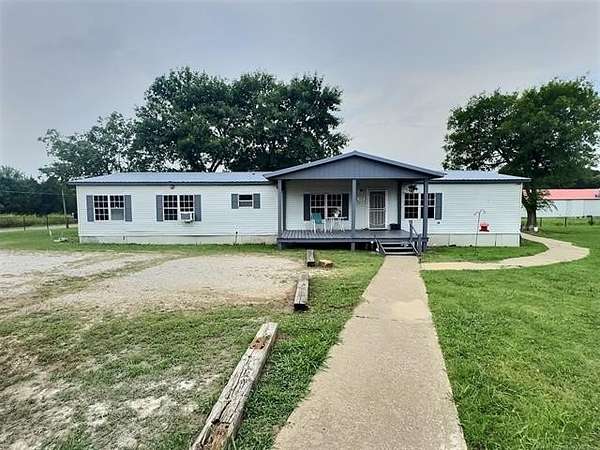 7 Acres of Residential Land with Home for Sale in Tulsa, Oklahoma