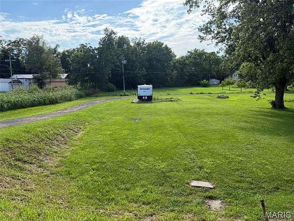 0.28 Acres of Residential Land for Sale in Vandalia, Illinois