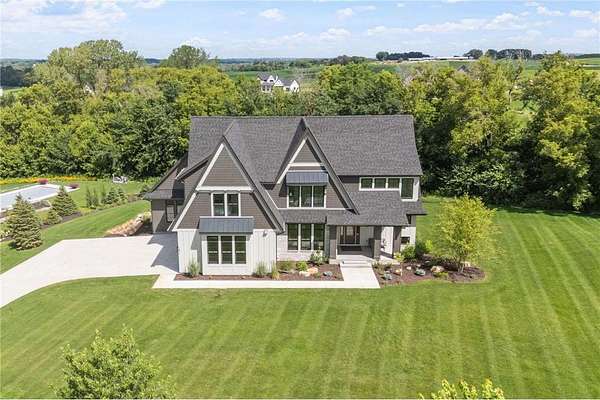 2.64 Acres of Residential Land with Home for Sale in Credit River, Minnesota