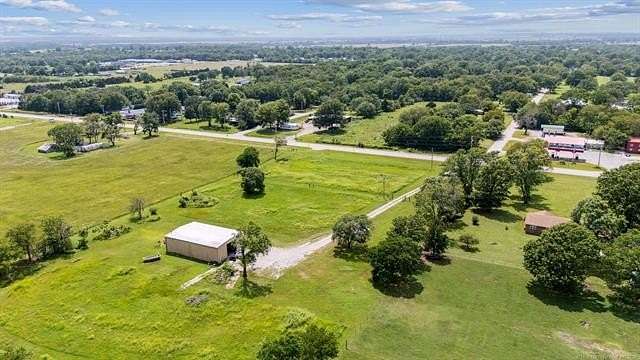 5 Acres of Residential Land for Sale in Nowata, Oklahoma
