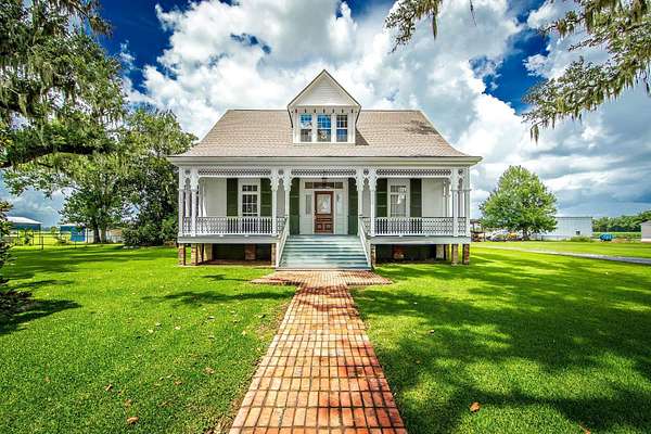 1.79 Acres of Land with Home for Sale in Raceland, Louisiana