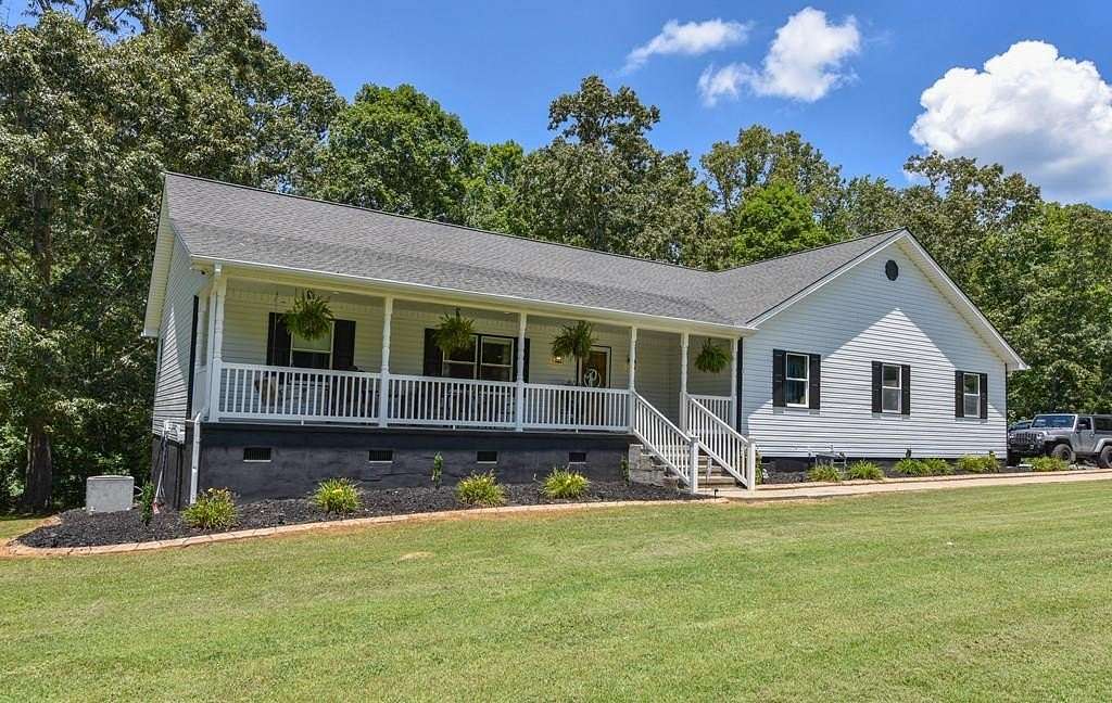 5.77 Acres of Residential Land with Home for Sale in Due West, South Carolina