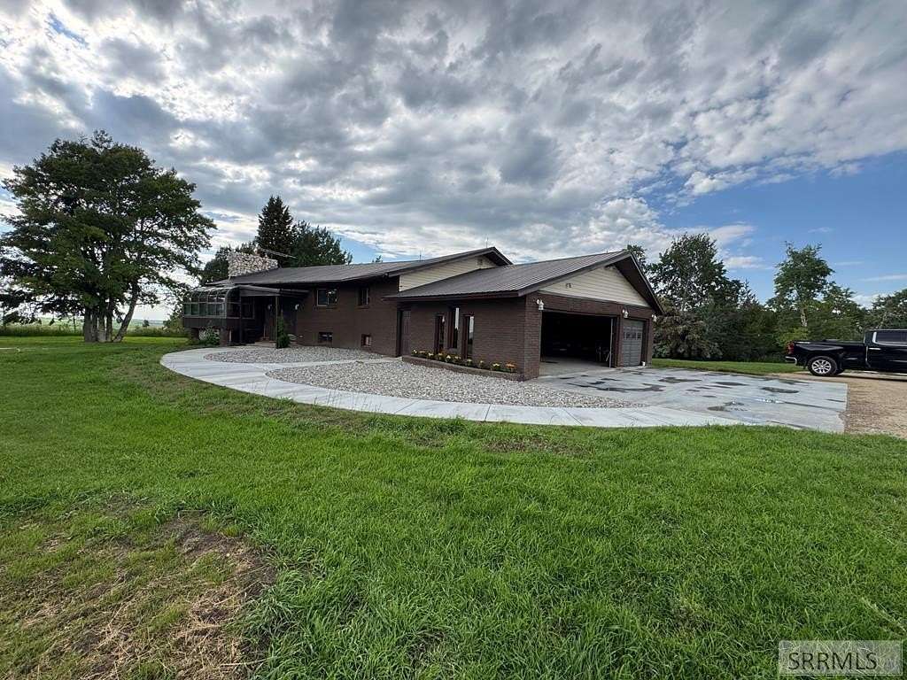 13.8 Acres of Land with Home for Sale in Felt, Idaho