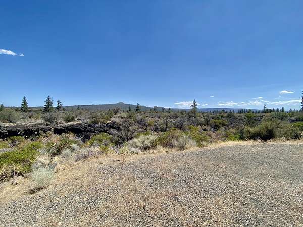 10.7 Acres of Land with Home for Sale in Hat Creek, California