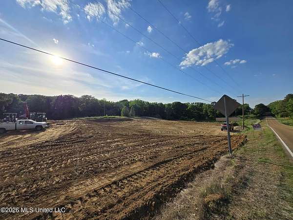 3 Acres of Residential Land for Sale in Lake Cormorant, Mississippi