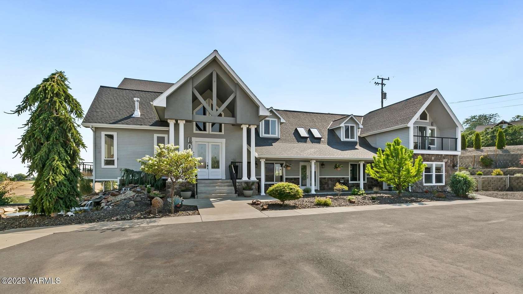 2 Acres of Residential Land with Home for Sale in Selah, Washington