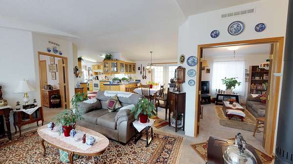 8 Acres of Residential Land with Home for Sale in Yakima, Washington