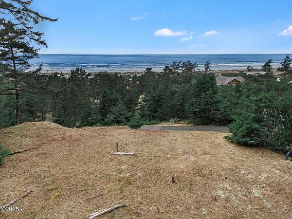 2 Acres of Residential Land for Sale in Waldport, Oregon
