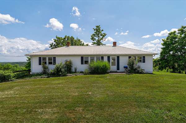 11 Acres of Land with Home for Sale in Williamstown, Kentucky