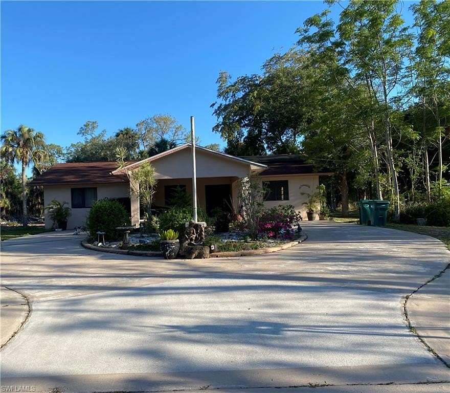 2.5 Acres of Residential Land with Home for Sale in Naples, Florida