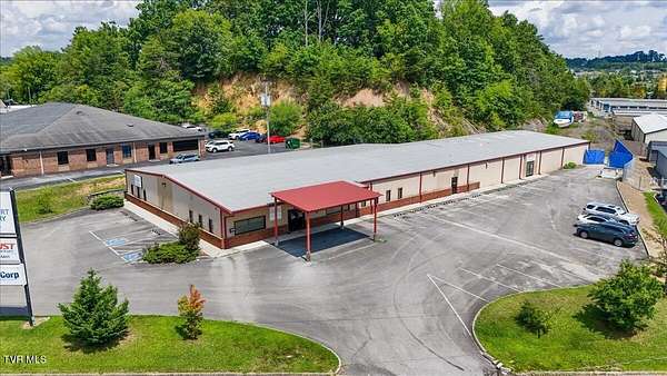 1.55 Acres of Improved Commercial Land for Sale in Kingsport, Tennessee