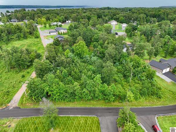 1.1 Acres of Residential Land for Sale in Gilbertsville, Kentucky