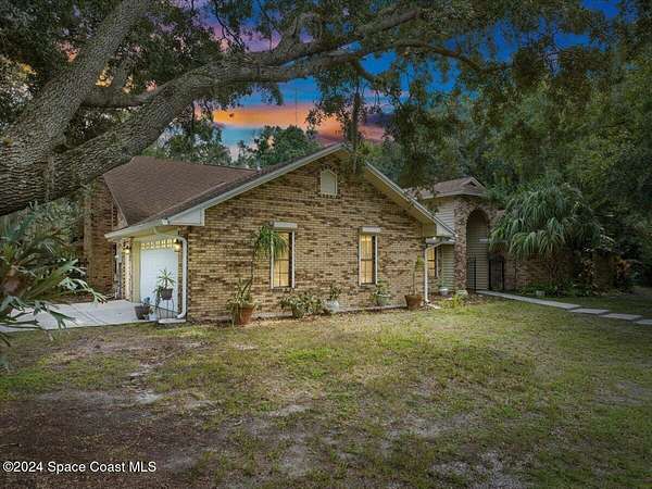 2.83 Acres of Residential Land with Home for Sale in Melbourne, Florida