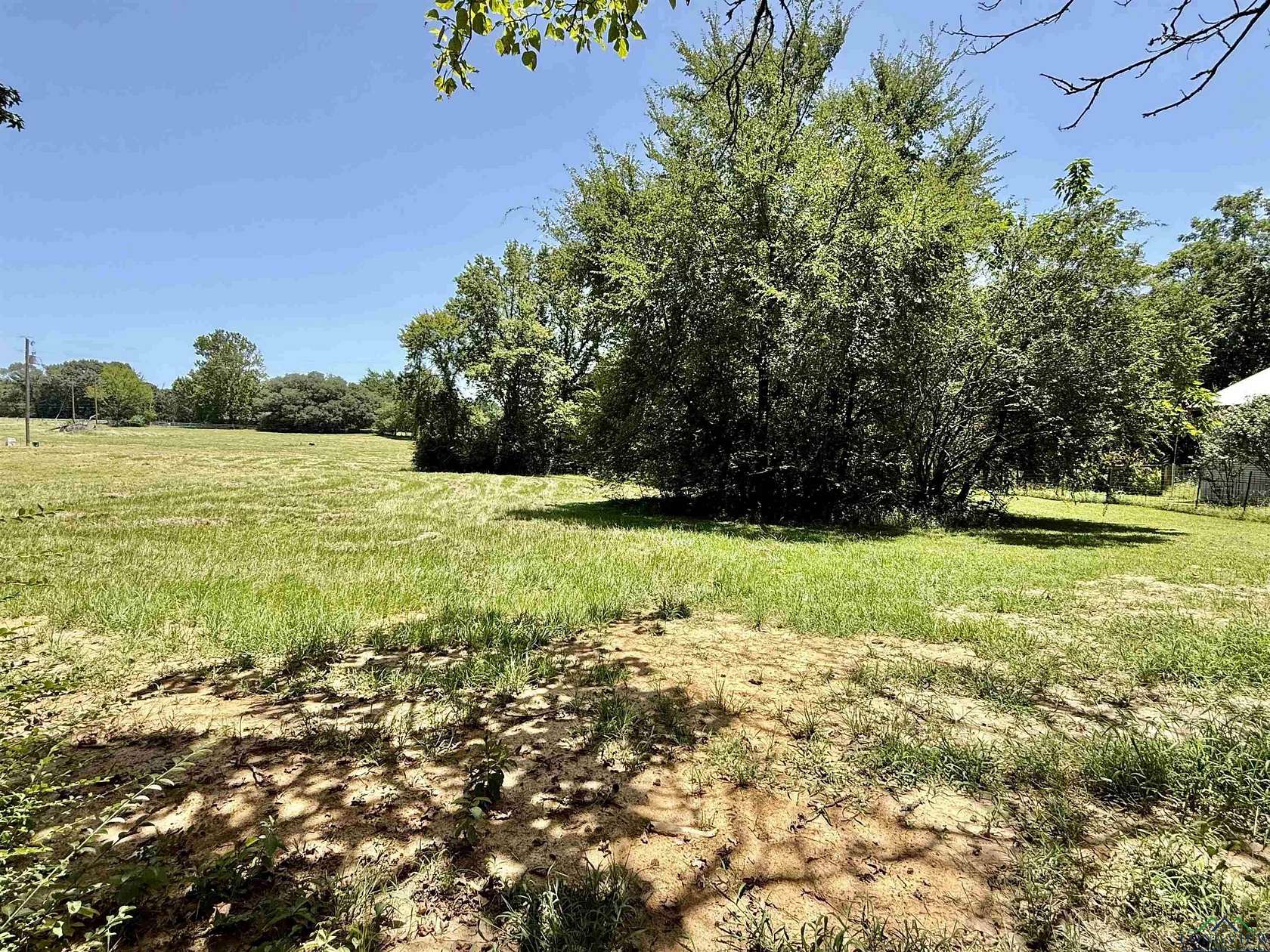 1.24 Acres of Residential Land for Sale in Hallsville, Texas