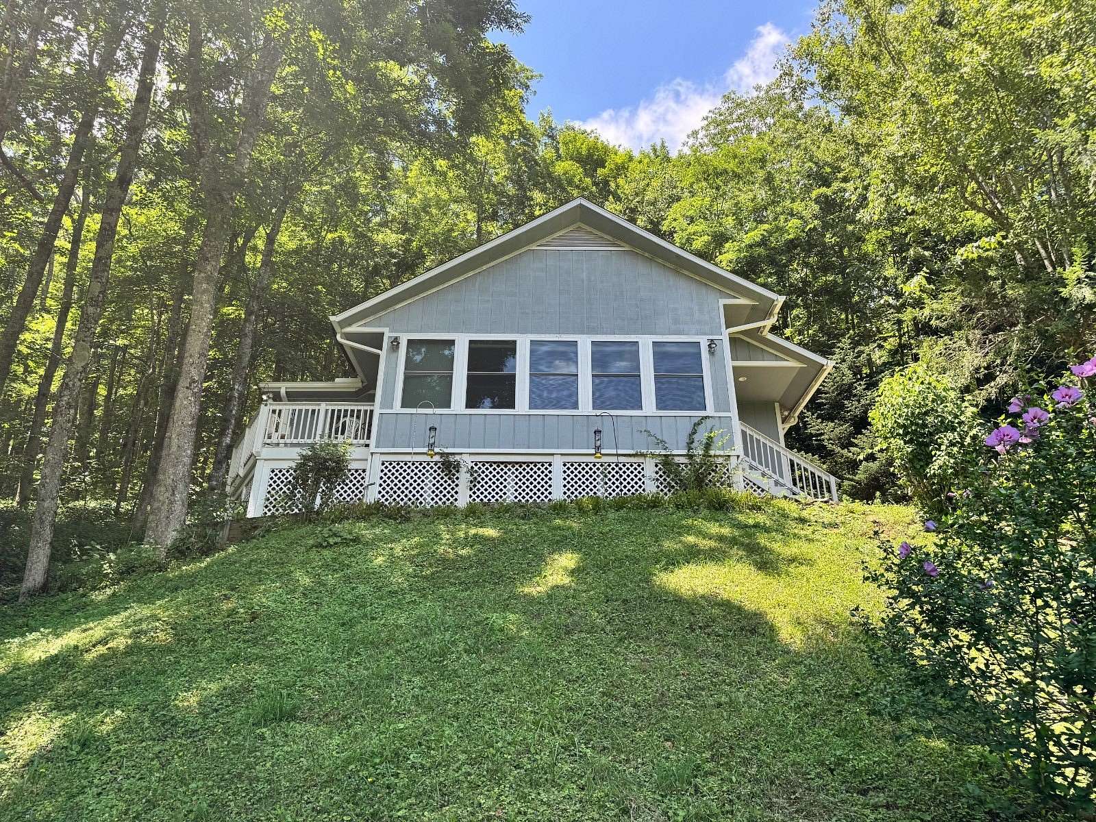 2.36 Acres of Residential Land with Home for Sale in Newland, North Carolina