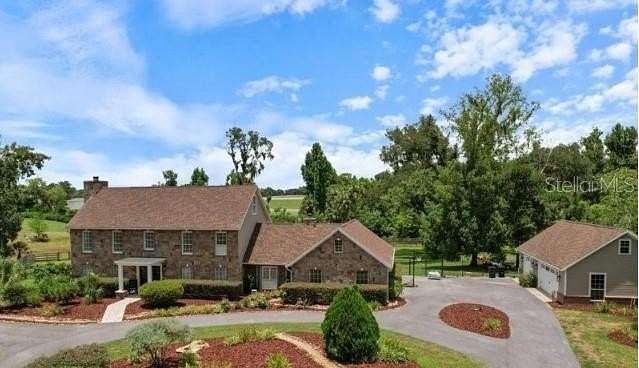 1.65 Acres of Residential Land with Home for Sale in Ocala, Florida