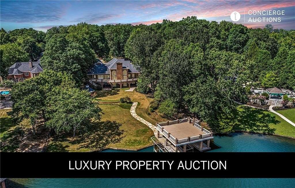 1.56 Acres of Land with Home for Sale in Jonesboro, Georgia