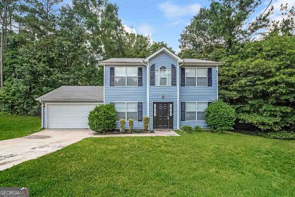 1.5 Acres of Residential Land with Home for Lease in Lithonia, Georgia