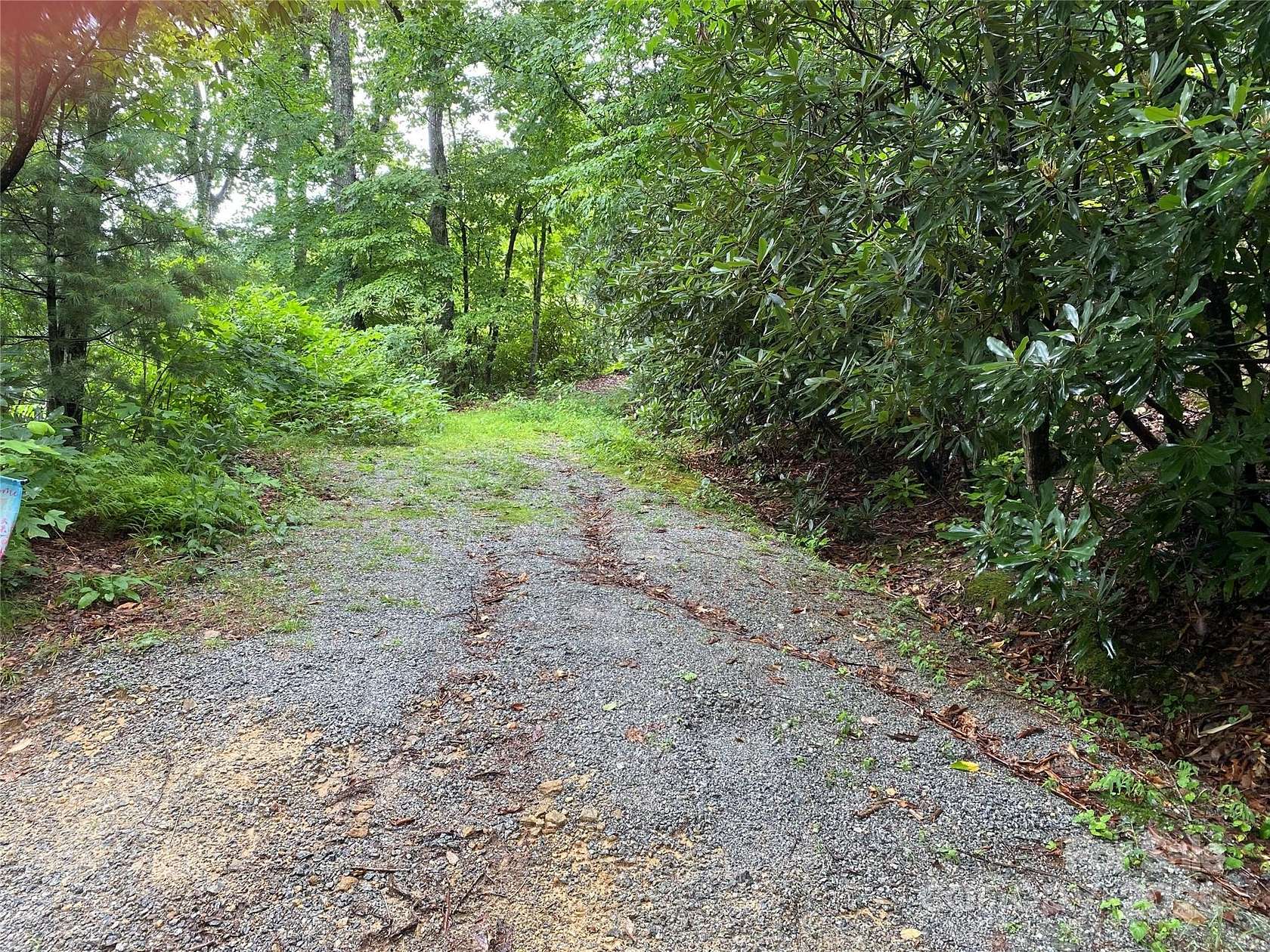 2.7 Acres of Residential Land for Sale in Hendersonville, North Carolina