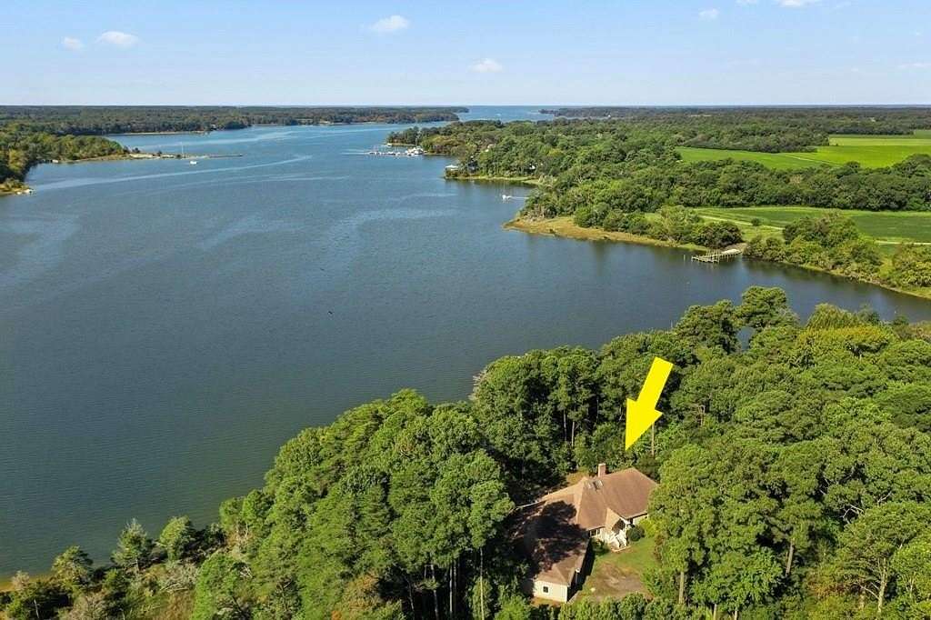 2.1 Acres of Residential Land with Home for Sale in Belle Haven, Virginia