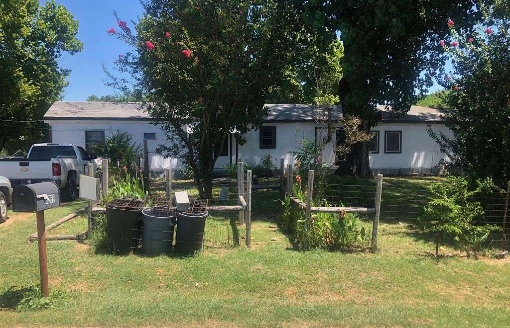 2.86 Acres of Residential Land with Home for Sale in Kaufman, Texas